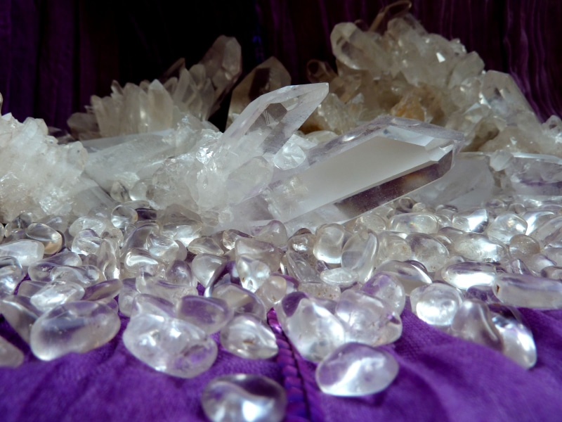 decorate, gem buyer, stone, gem, deco, bright, table, translucent, shiny, chunks of precious stones, art, precious gem, indoors, solid, gem top, decorative