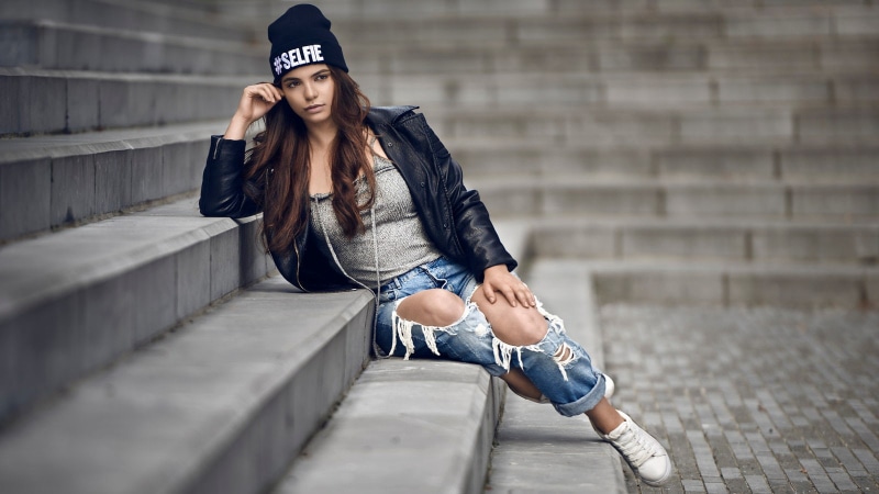 sneakers, 720P, woolen, brunette, women, torn jeans, sitting, grey tops, leather jackets, stairs, Denis Lomme