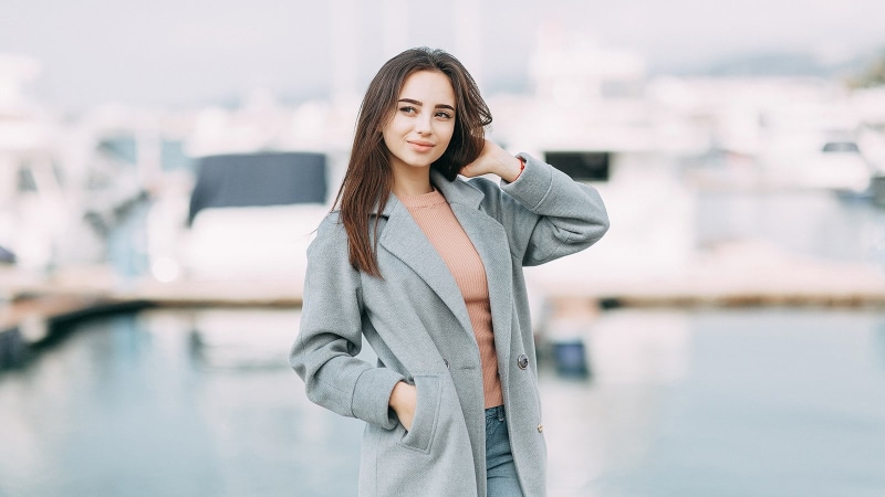 young women, lifestyles, adult, communication, hair, standing, water, portrait, beauty, 720P, wireless technology, beautiful woman, hairstyle, pink tops
