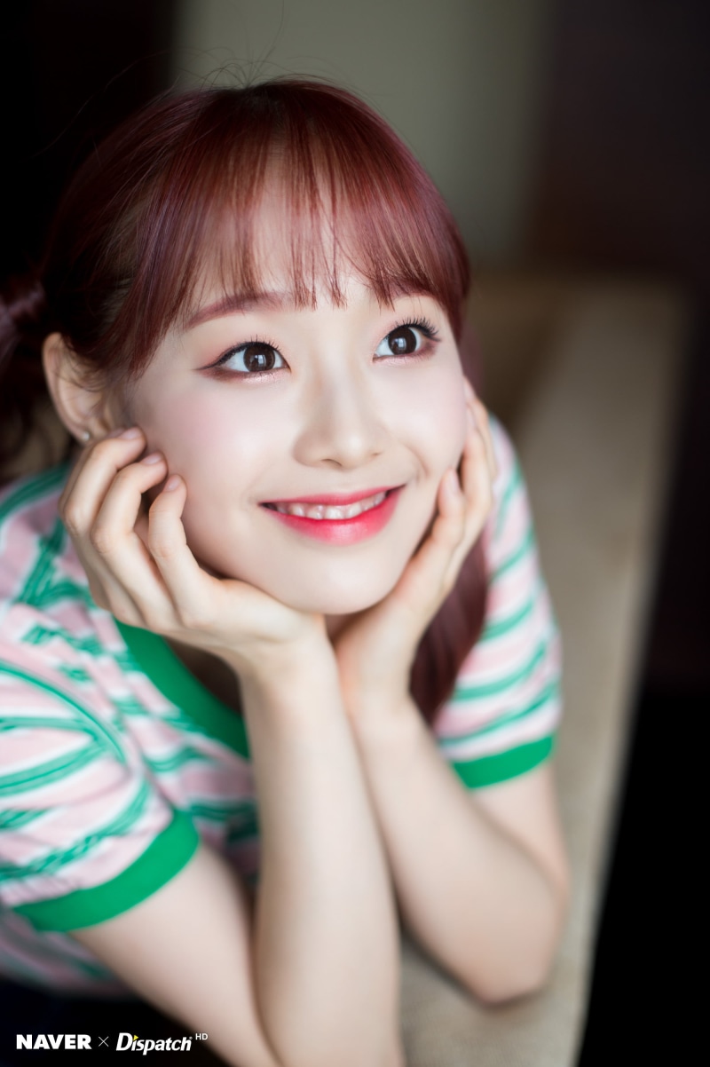 Chuu, headshot, close-up, beautiful woman, indoors, bangs, emotion, K-pop, happiness, head in hands, LOONA, child, innocence, smiling, portrait, striped