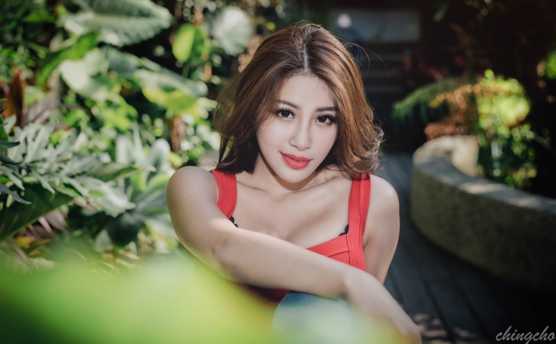 front view, depthoffield, one person, lifestyles, hd, Smile, People, Girl, beautiful woman, portrait, Posing, young adult, Asian, brown hair, leisure activity