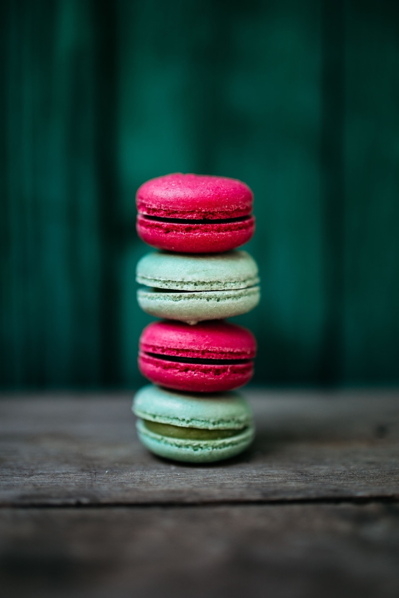 biscuit, pink Color, Macaroons, ready-to-eat, close-up, delicious, selective focus, pastry, france, macaron, bakery, gourmet, table, pink, sweet, stack