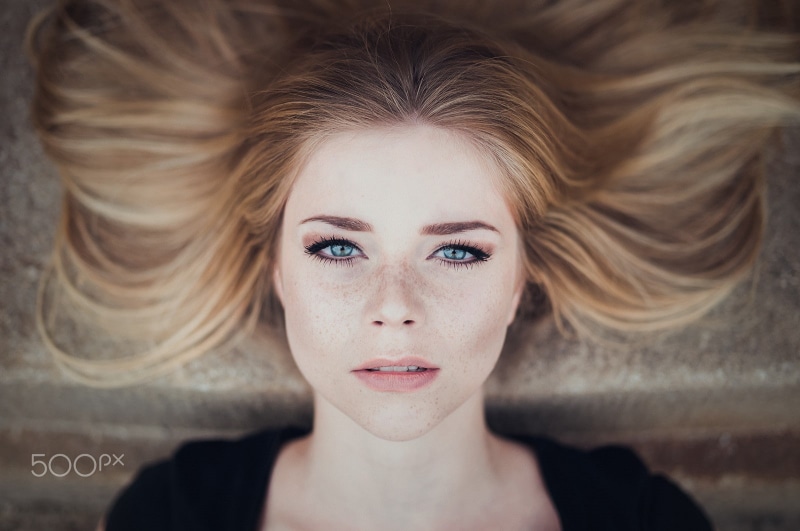 720P, Yvonne Michel, black clothing, Kaspar White, blue eyes, closeup, freckles, depth of field, women, portrait, blonde, face