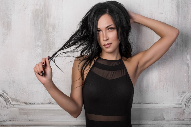 hairstyle, beautiful people, black hair, young women, one person, young adult, painted nails, hair, looking at camera, armpits, front view, indoors, long hair