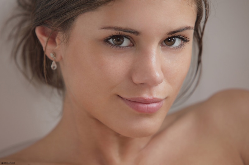beauty, 4K, contemplation, closeup, human body part, portrait, beautiful woman, women, one person, beautiful people, earring, smiling, adult, indoors