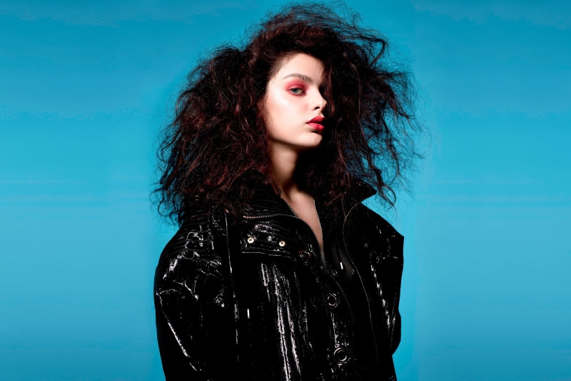 s, women, 2K, beauty, human hair, blue, jacket, black, Odeya Rush, indoors, beautiful people, leather, lipstick, hairstyle, beautiful woman, curly hair
