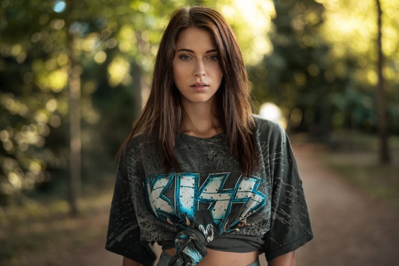 tanned, hair, Martin Kühn, blue, adolescence, women outdoors, child, standing, face, belly, s, adult, brunette, looking at camera, beautiful woman, front view