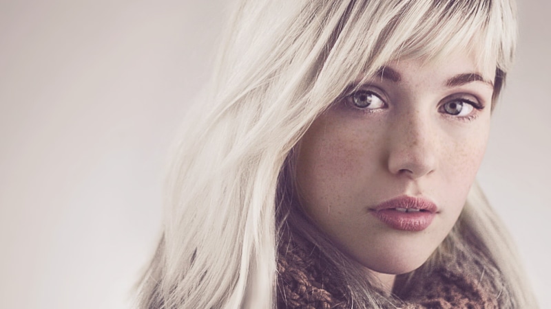 Devon Jade, young women, contemplation, serious, brown, looking at viewer, young adult, s, simple background, human face, teenager, face, 1080P, platinum blonde