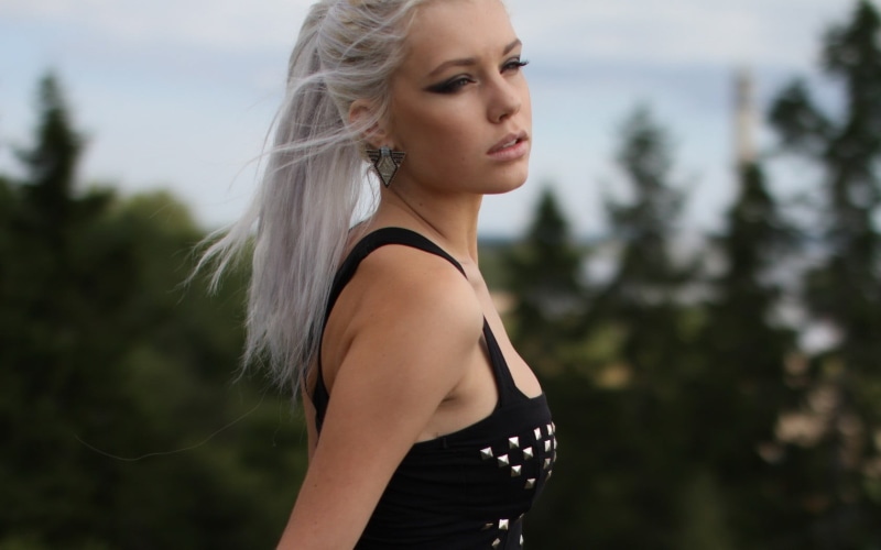 looking, lifestyles, portrait, eyeshadow, 720P, young adult, platinum blonde, one person, young women, standing, hair, adult, blond hair, white hair, day