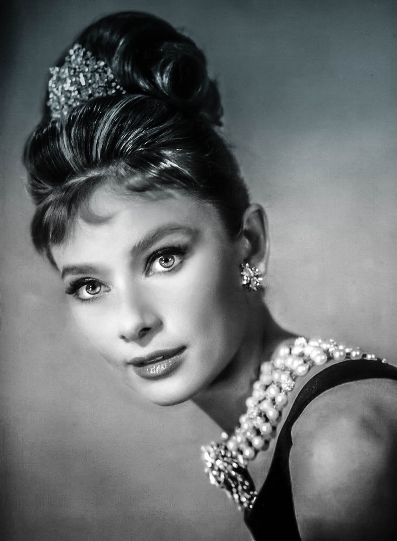 audrey, 1080P, audrey hepburn, hair bun, earring, hairstyle, jewelry, luxury, young women, human face, hollywood actress, women, female face, young adult