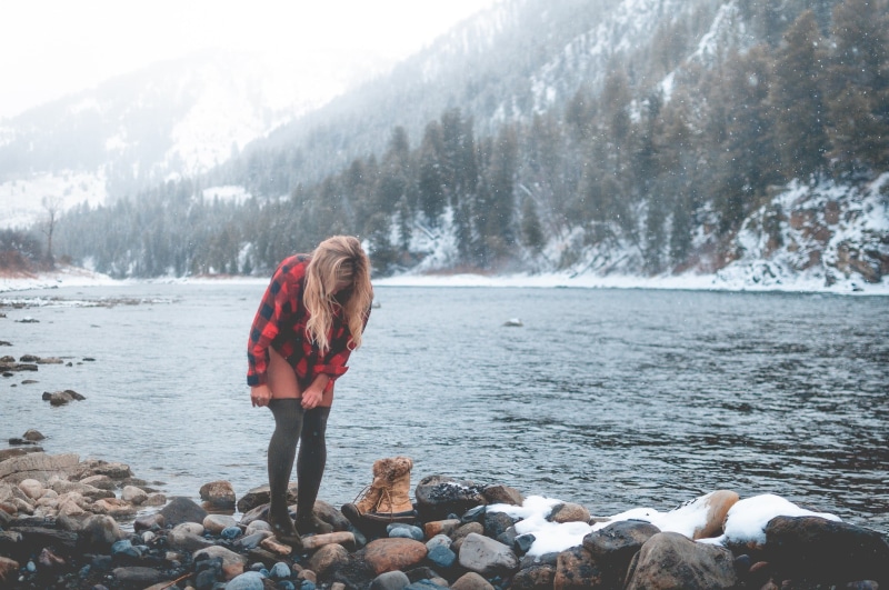 outdoors, 1080P, looking at view, day, beauty in nature, stockings, water, rock - object, lake, women, lifestyles, full length, standing, leisure activity