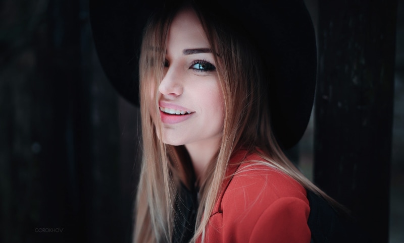 human face, looking at camera, happiness, beautiful people, black background, headshot, 1080P, portrait, adult, beauty, blonde, emotion, hairstyle, eyes