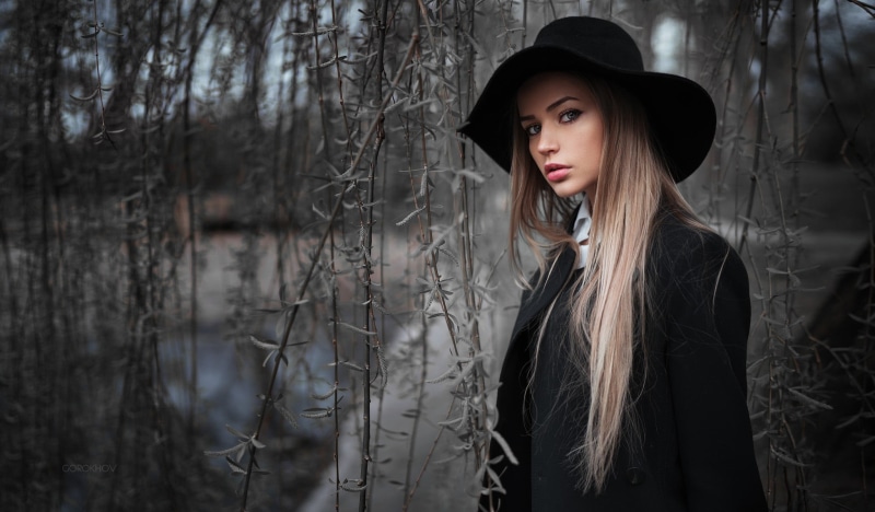 Mary Jane, Ivan Gorokhov, women, tree, juicy lips, adult, blonde, 1080P, beauty, hair, looking at camera, young women, young adult, hat, Maria Puchnina