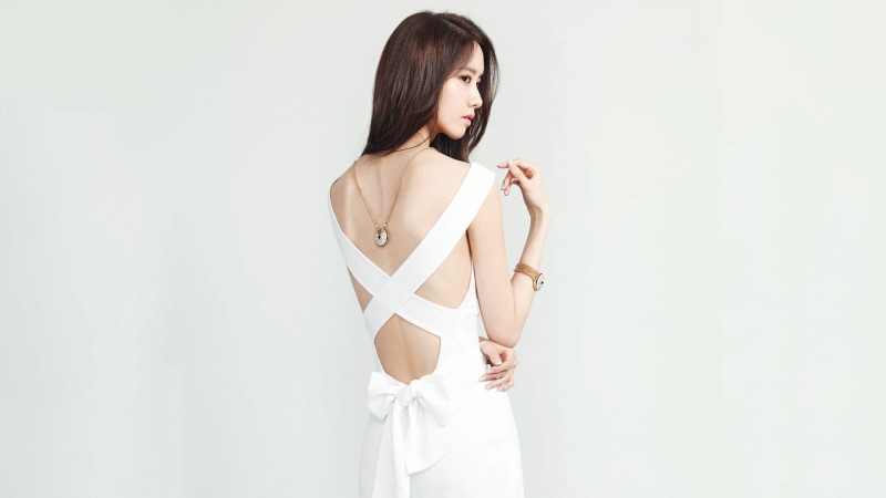 women, indoors, 1080P, young women, white background, model, looking back, fashion, Asian, face, white color, Im Yoona, white dress, back, hair, simple background