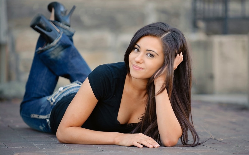 hazel, brunettes, hd, 1080P, han, tshirts, people, heels, models, cleavage, eyes, takara, mike, art, women, lying, reid, female, high, jeans