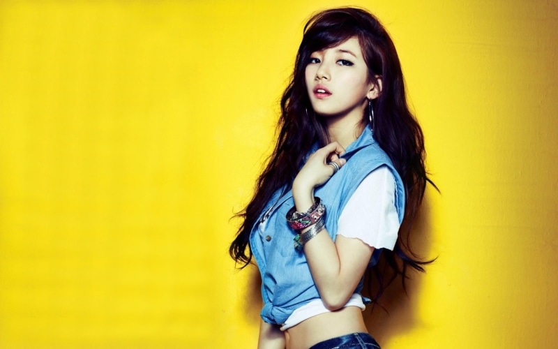 studio shot, yellow, girls, hd, looking at camera, beauty, jacket, photo, 1080P, wall - building feature, korean, long hair, colored background, indoors