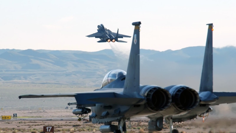 military airplane, transportation, fighter, plane, day, nature, mode of transportation, outdoors, F15 Eagle, flying, 1080P, air force, sky, one person