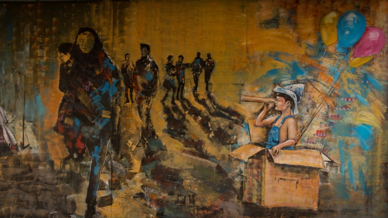 real people, urban art, paint, Graffiti, wall - building feature, Painted, art and craft, indoors, human representation, street art, adult, day, standing