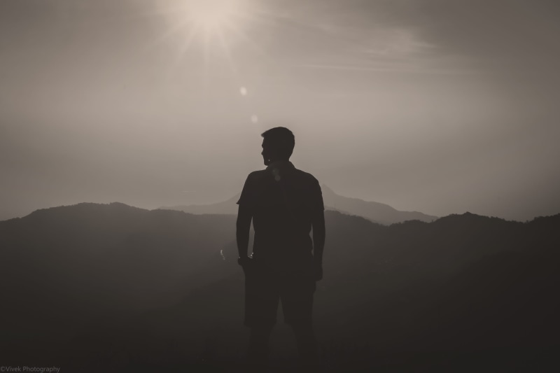 profile, adventure, non-urban scene, travel, silhoutte, idyllic, india, silhouette, sun, tranquility, rear view, wanderlust, beauty in nature, people, mount abu