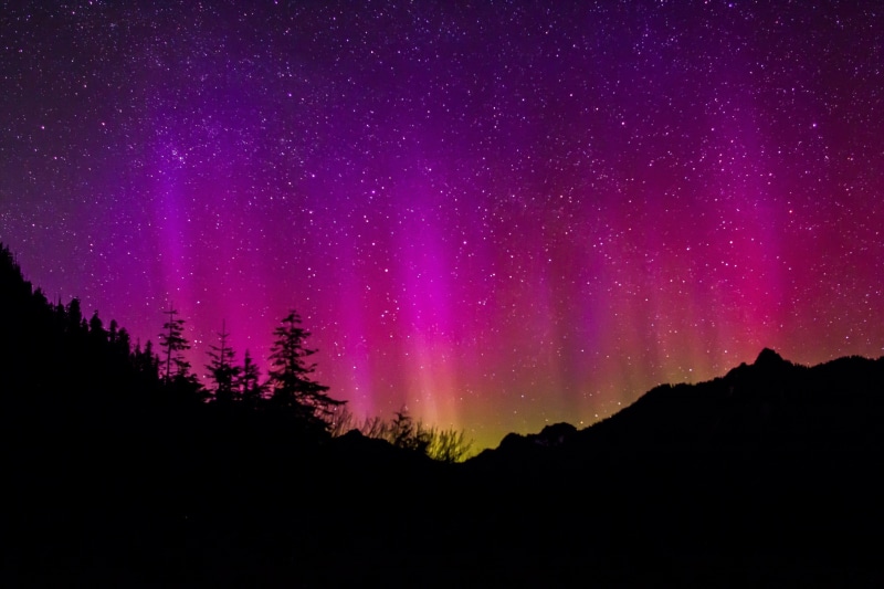 galaxy, silhouette, nature, skyline, aurora Borealis, hills, illuminated, northern lights, silhouettes, landscape, sky, purple, 2K, tranquil scene, stars