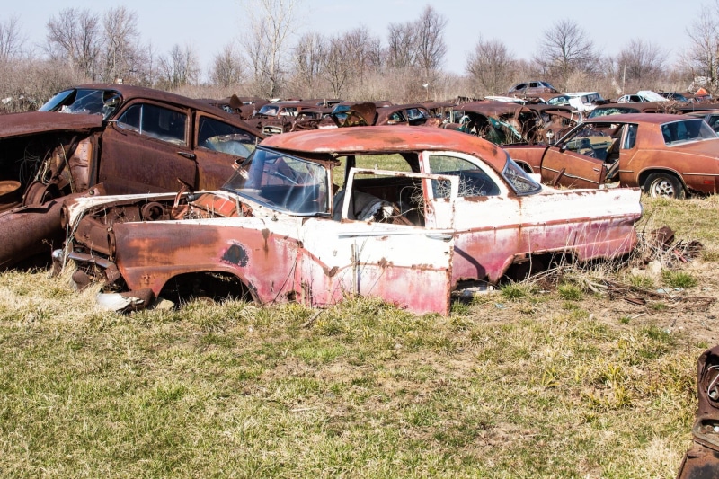 Autos, rural decay, wreck, destruction, crash, abandoned, no People, yard, outdoors, transportation, vintage, run-Down, misfortune, junkyard, land, obsolete