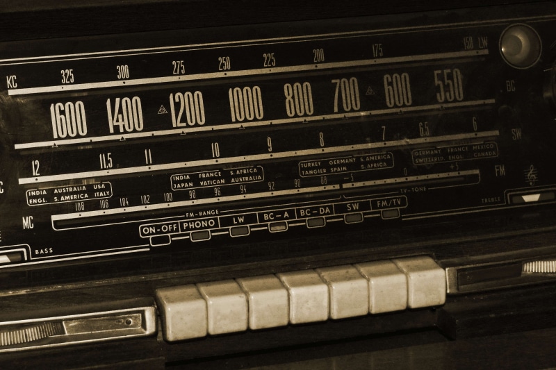 still life, retro styled, antique, technology, audio equipment, old radio, old, music, arts culture and entertainment, no people, equipment, indoors, the media