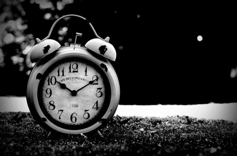 alarm, single object, accuracy, nature, hour hand, time of, shape, copy space, retro styled, 2K, no people, pointer, studio shot, clock face, time indicating