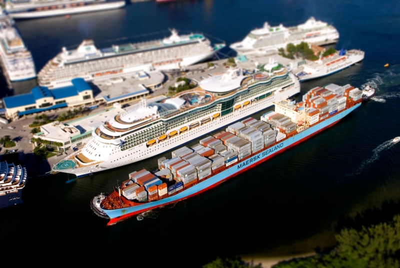 industrial Ship, shipping, architecture, harbor, city, nautical Vessel, business, ship, yacht, mode of Transport, The ship, day, 4K, Pier, mode of transportation