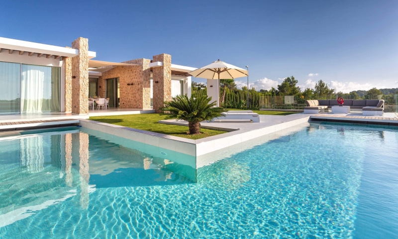 no people, water, tourist resort, modern, the city, architecture, 1080P, built structure, hotel, summer, building exterior, Villa, building, outdoors