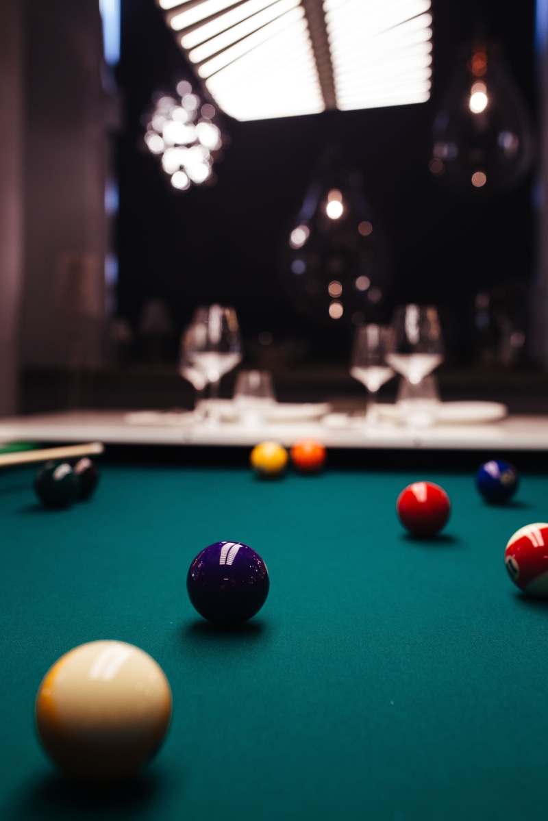 5K, green table, billiard cue, billard, close-up, nightlife, cue, balls, hobby, nobody, pool ball, playing, sport, indoors, billiard, Billiard balls, hobbies