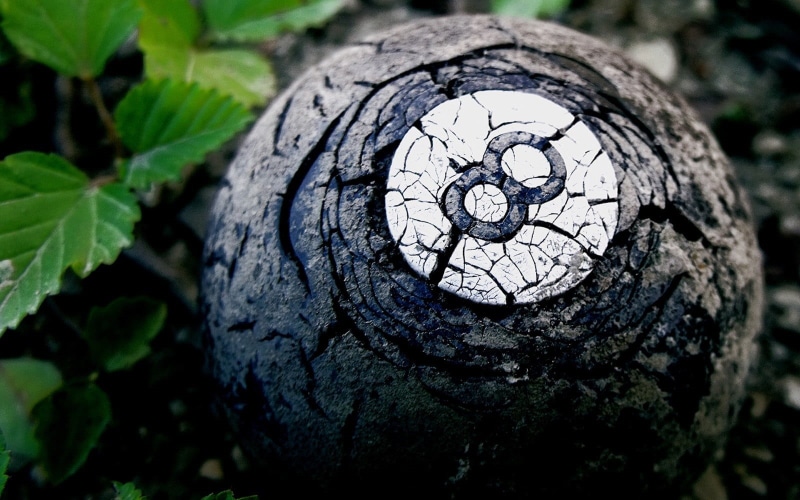 720P, textured, cue, billiards, close-up, plant, tree trunk, selective focus, billiard balls, cracked, design, 8-ball, day, pattern, green, ball, nature