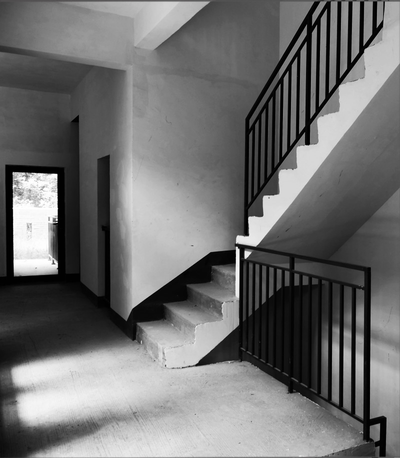 china, corridor, architectural column, staircase, white, window, Building, black And White, 2K, no People, villa, design, domestic Room, railing, ceiling