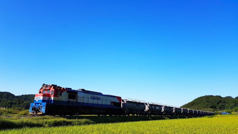 farm, freight train, train, 2K, South Korea, landscape
