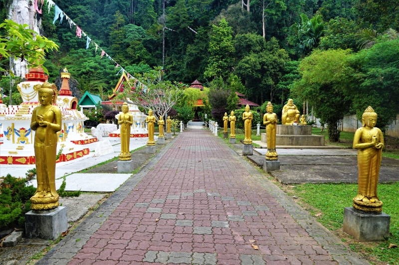 temple, direction, holidays, spirituality, culture, creativity, wat koh wanaram, tourism, road, figure, path, no people, monument, places of interest, statue