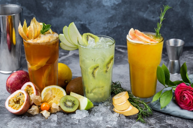 cocktail, berries, herb, wellbeing, mint leaf - culinary, smoothie, household equipment, slice, drink, variation, glass, refreshment, 1080P, food, choice