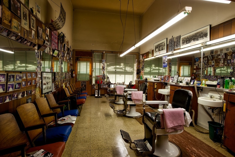 style, mirrors, inside, vintage, shelf, male, electric lamp, furniture, alabama, restaurant, interior, seat, indoors, 1080P, no people, cafe, empty, barber