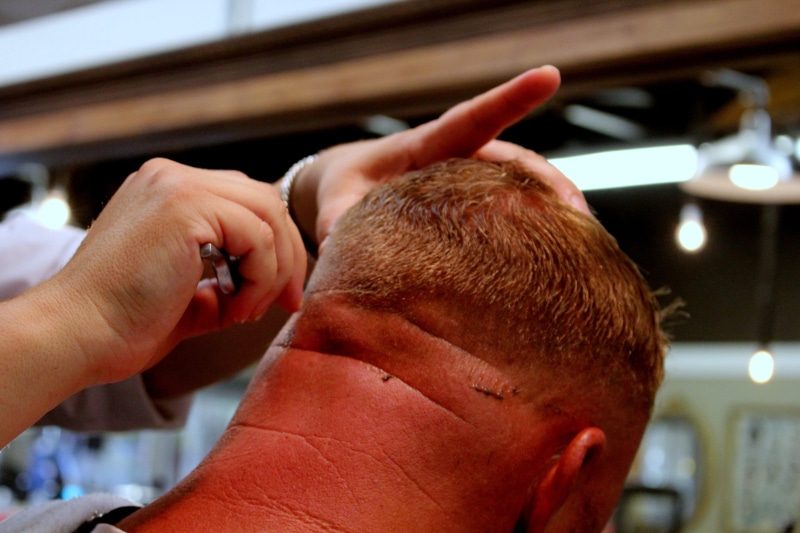 professional, razor, haircut, head, barber shop, hands, customer, 5K, man, lighting equipment, occupation, male, people, hand, doctor, men, shop, medical exam
