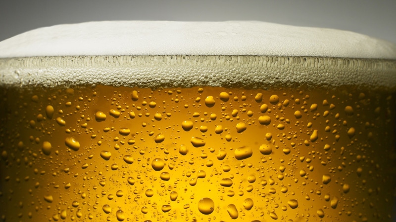 beer glass, full, beer - alcohol, close-up, beer, pint glass, frothy drink, condensation, crockery, no people, textured effect, drinking glass, refreshment