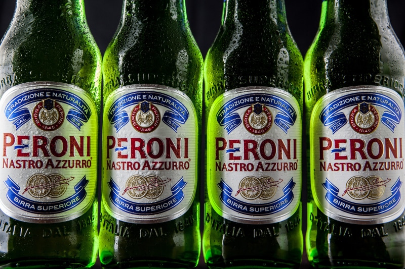 multi colored, brewery, side by side, 4K, in a row, beer bottles, label, indoors, close-up, food and drink, drinks, shot, beer, green, western script