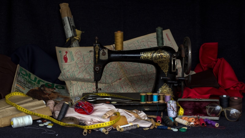surrounded, black, indoors, fashion, nähutensilien, treadle, furniture, still life, sew, buttons, arts culture and entertainment, material, people, machine