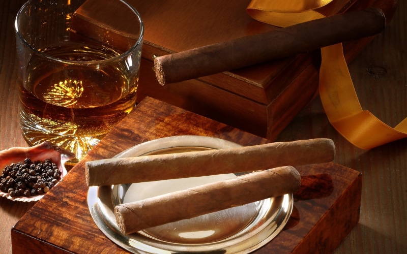 2K, glass, cigars, whiskey