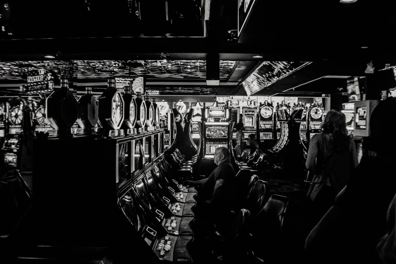 gambling, arrangement, playing, lifestyles, vending, man, gamer, crowd, 5K, group of people, machine, light, collection, variation, food and drink, market