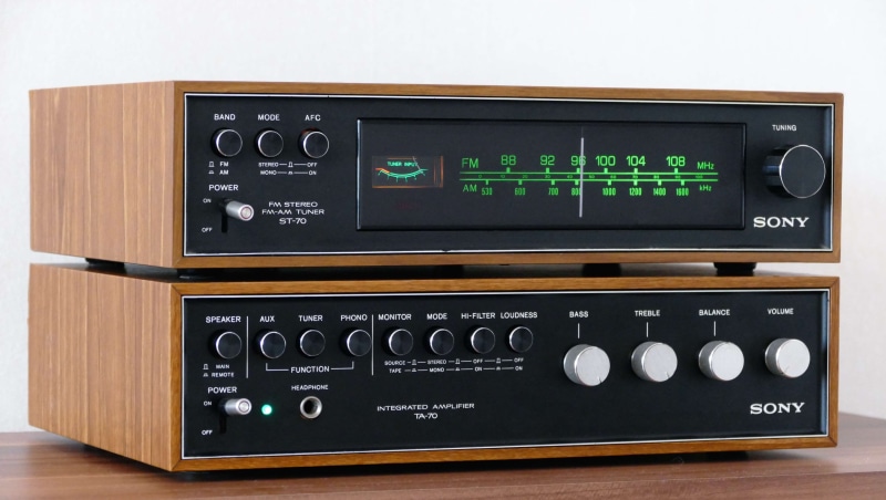 obsolete, analog, tec, electrical equipment, loud, retro, analogue, 4K, music, electricity, receiver, oven, dials, blackboard, single object, home interior