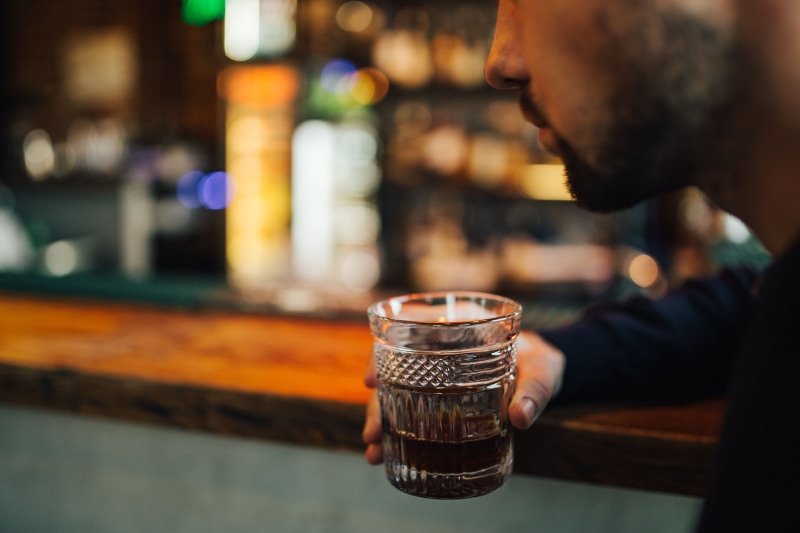 focus on foreground, adults Only, one Man Only, side view, only Men, lonely, refreshment, drinking, lifestyles, mid adult, elegant, men, Handsome, outdoors