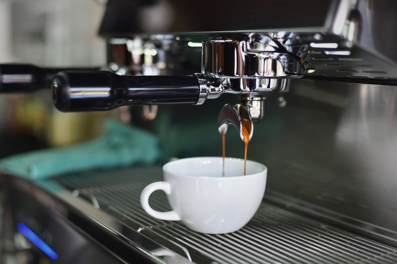 close-up, preparation, mug, coffee machine, indoors, espresso, liquid, caffeine, coffee cup, no people, freshness, latte, filling, crockery, refreshment