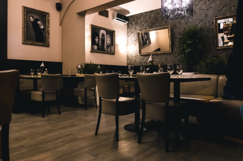 picture frame, illuminated, restaurant, wood - Material, domestic room, window, absence, home interior, cafe, interior, luxury, architecture, no People