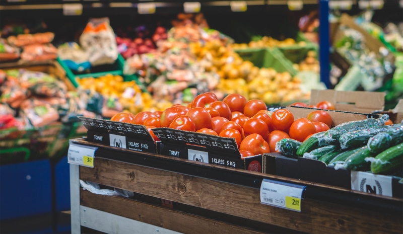 groceries, choice, convenience store, grocery store, healthy eating, super market, price tag, order, market stall, tomato, arrangement, crate, vegetable