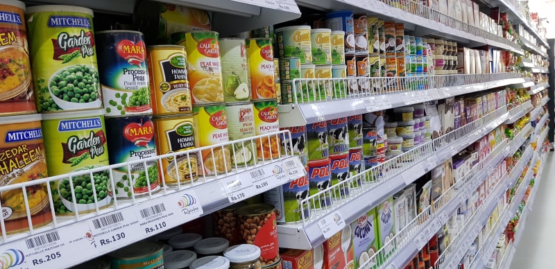 market, choice, no people, shop, grocery store, pantry, food, tin, burger, arrangement, for sale, aluminium, shelf, indoors, 4K, vegetable, food and drink