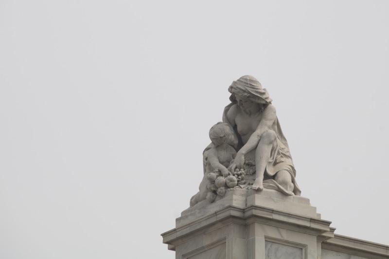 human representation, black and white, copy space, no people, history, male likeness, craft, clear sky, representation, low angle view, sculpture, india