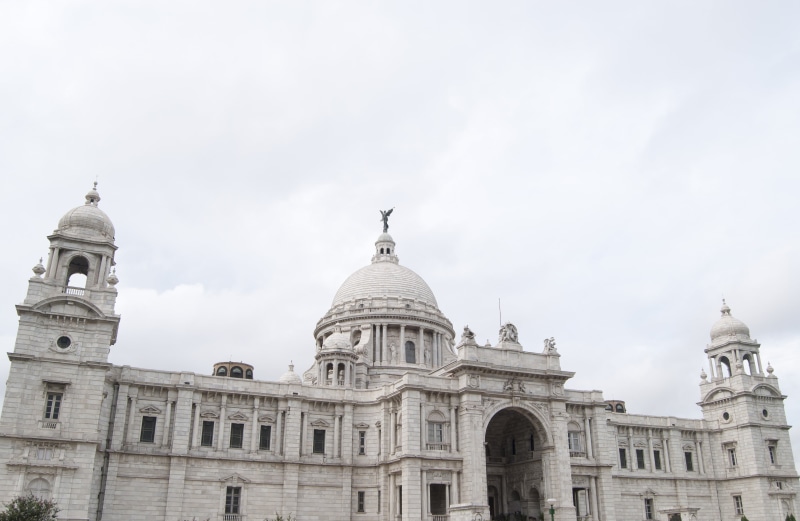 tourism, place of worship, belief, history, sky, religion, palace, city, white, calcutta, cloud - sky, kolkata, outdoors, memorial, the past, 2K, building exterior